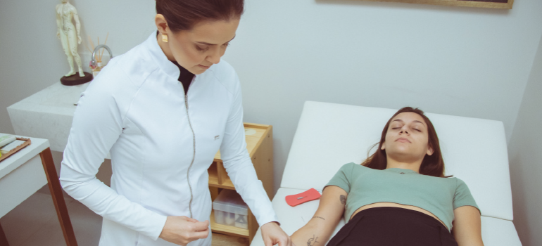 A acupuntura e seus benefícios para a saúde e qualidade de vida