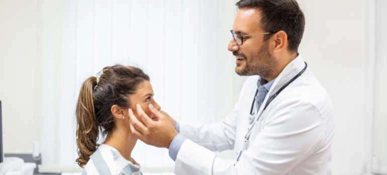 A IMPORTÂNCIA DO HEBIATRA, O MÉDICO DOS ADOLESCENTES