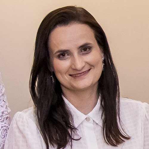 Sâmia Cristina Luquiari Araújo 